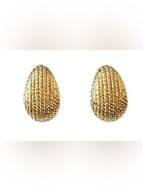 Trifari Vintage 1990’s Signed Gold Tone Textured Rope Teardrop Clip On Earrings